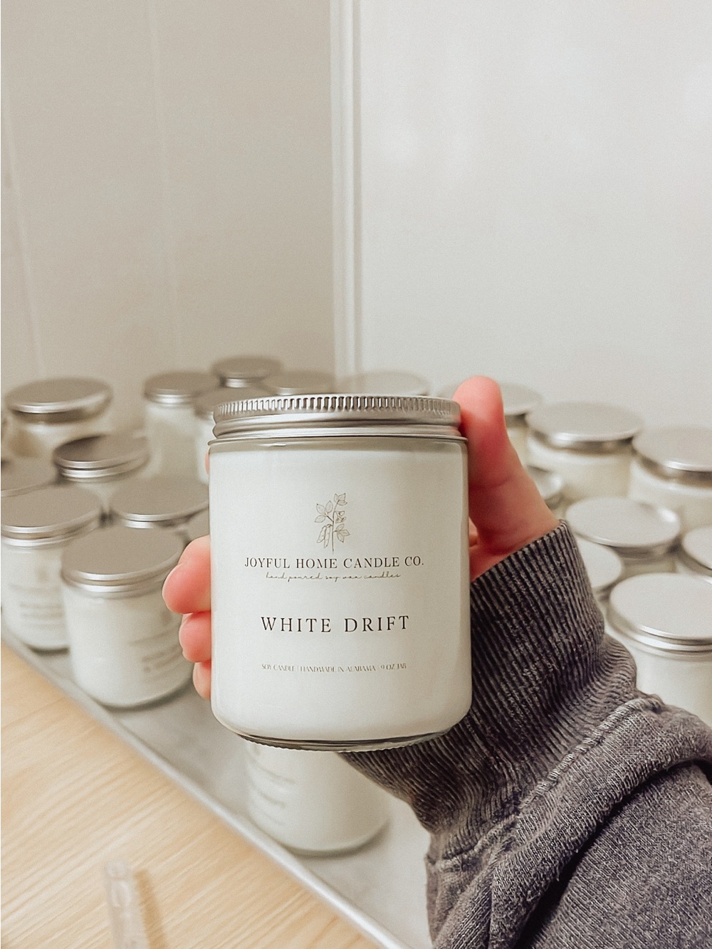 White Drift Scented Jar Candle